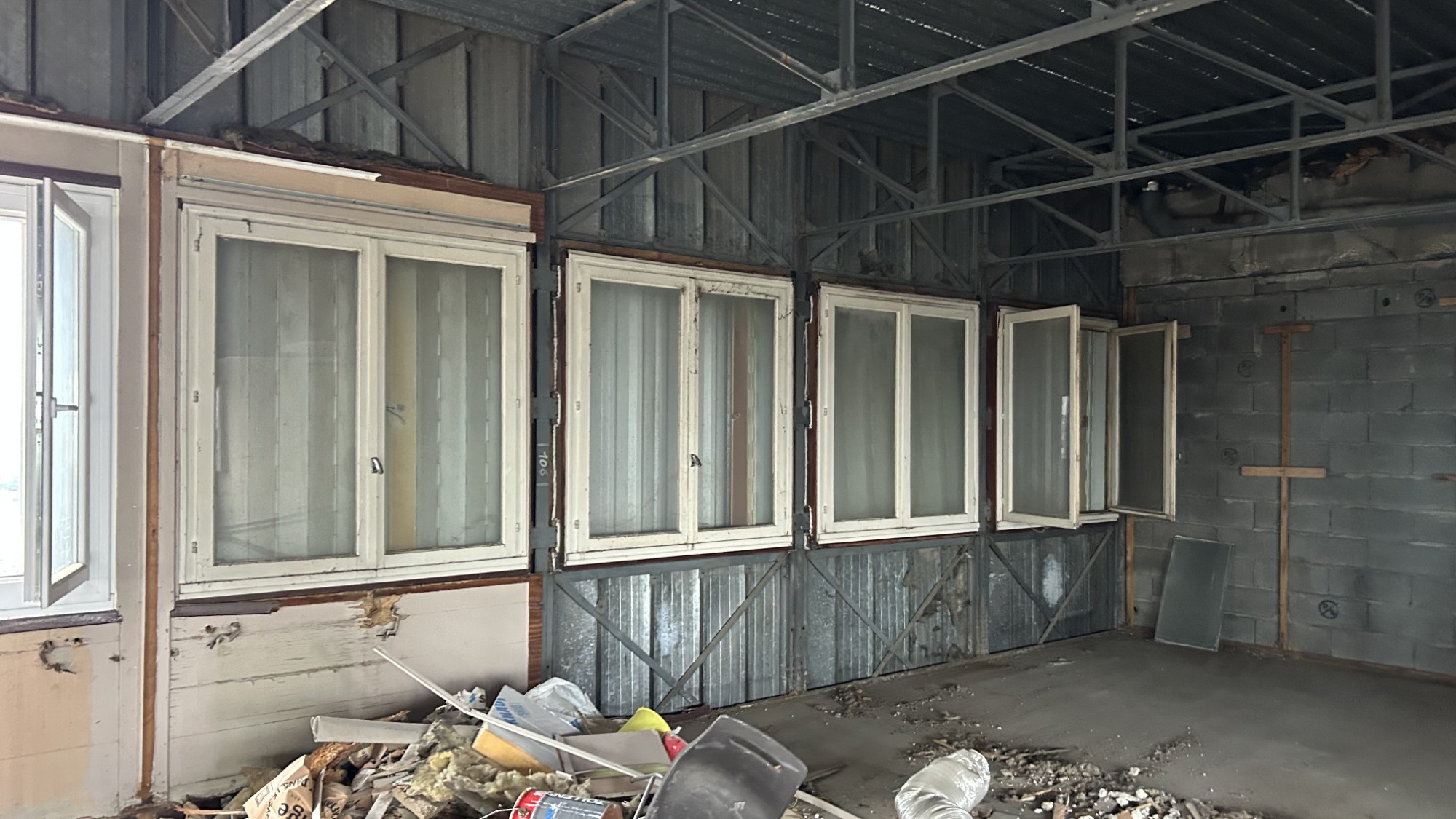 Désamiantage - Travaux préparatoires au relogement des services de la BSI d’Avignon avec 3i