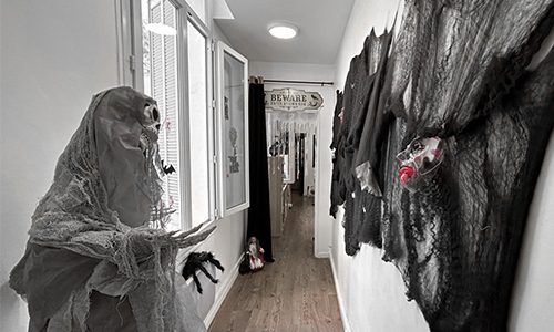 Decoration halloween couloir locaux 3i